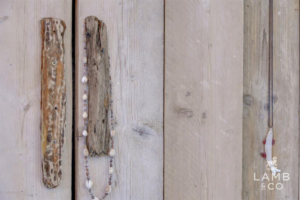 Additional property image - Eastern Promenade, Point Clear Bay