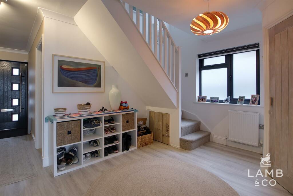 Additional property image - Eastern Promenade, Point Clear Bay