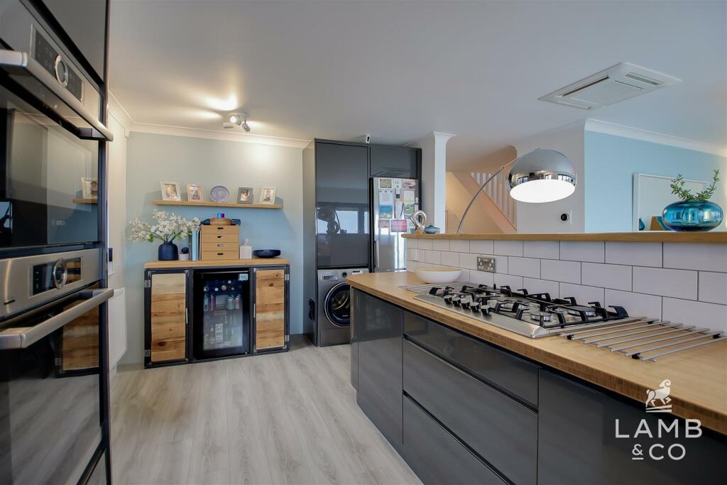 Additional property image - Eastern Promenade, Point Clear Bay