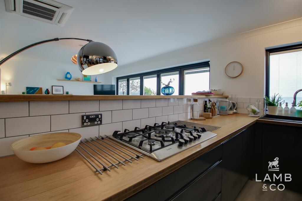 Additional property image - Eastern Promenade, Point Clear Bay