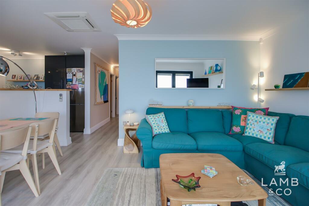 Additional property image - Eastern Promenade, Point Clear Bay