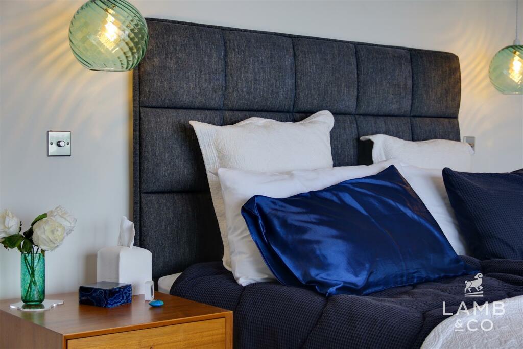 Additional property image - Eastern Promenade, Point Clear Bay
