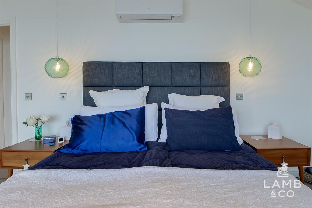 Additional property image - Eastern Promenade, Point Clear Bay