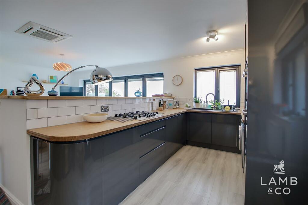 Additional property image - Eastern Promenade, Point Clear Bay