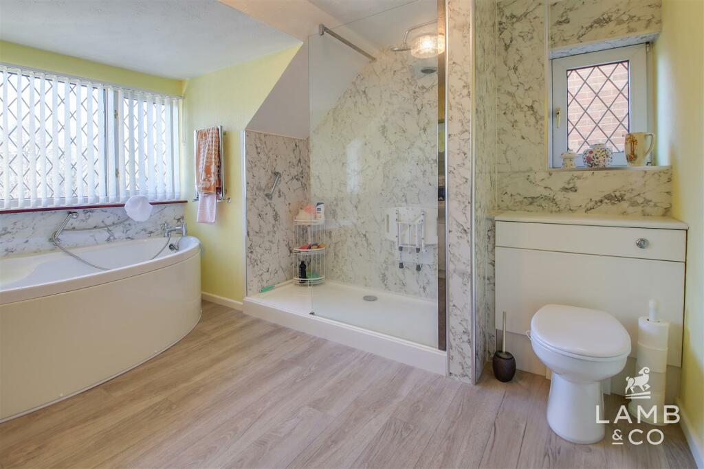 Additional property image - Jaywick Lane, Clacton-On-Sea