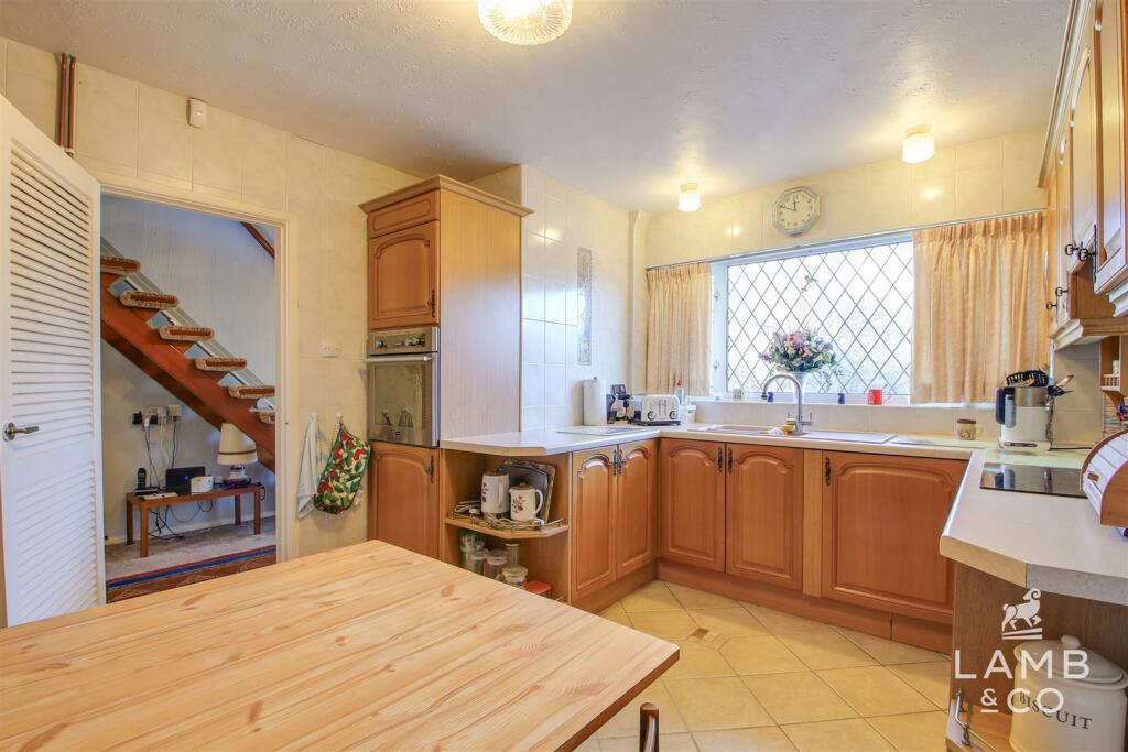 Additional property image - Jaywick Lane, Clacton-On-Sea