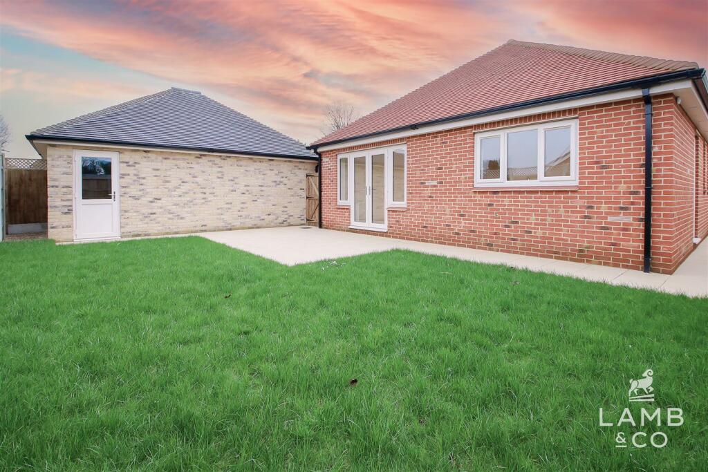Additional property image - Turpins Lane, Kirby Cross, Frinton-On-Sea