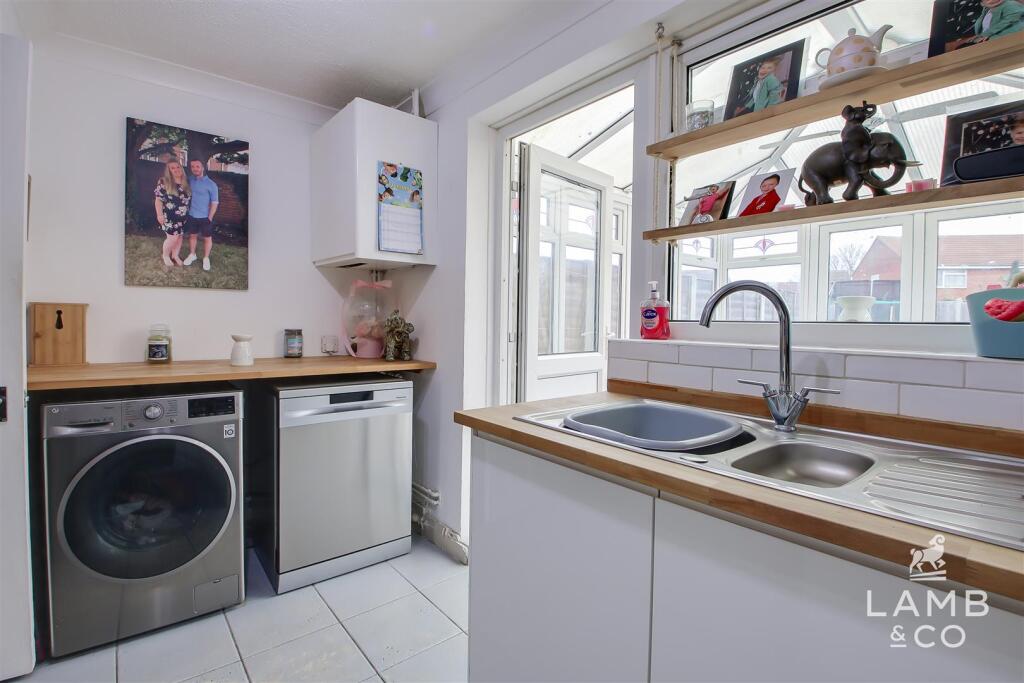 Additional property image - Constable Avenue, Clacton-On-Sea