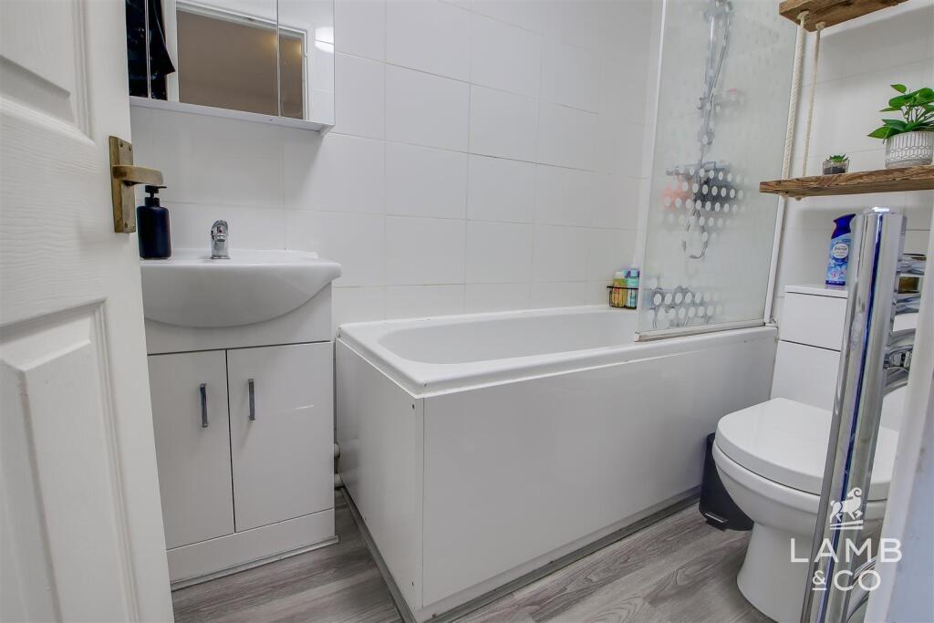 Additional property image - Constable Avenue, Clacton-On-Sea