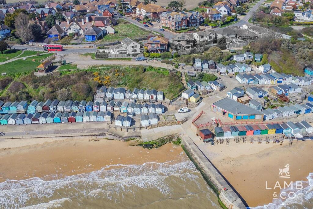 Additional property image - Seafront Position, Walton On The Naze