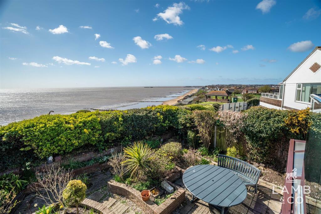 Additional property image - Seafront Position, Walton On The Naze
