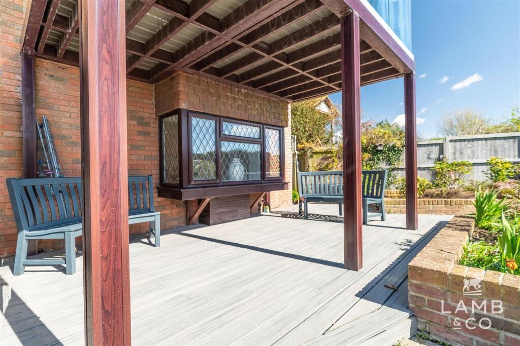 Additional property image - Seafront Position, Walton On The Naze