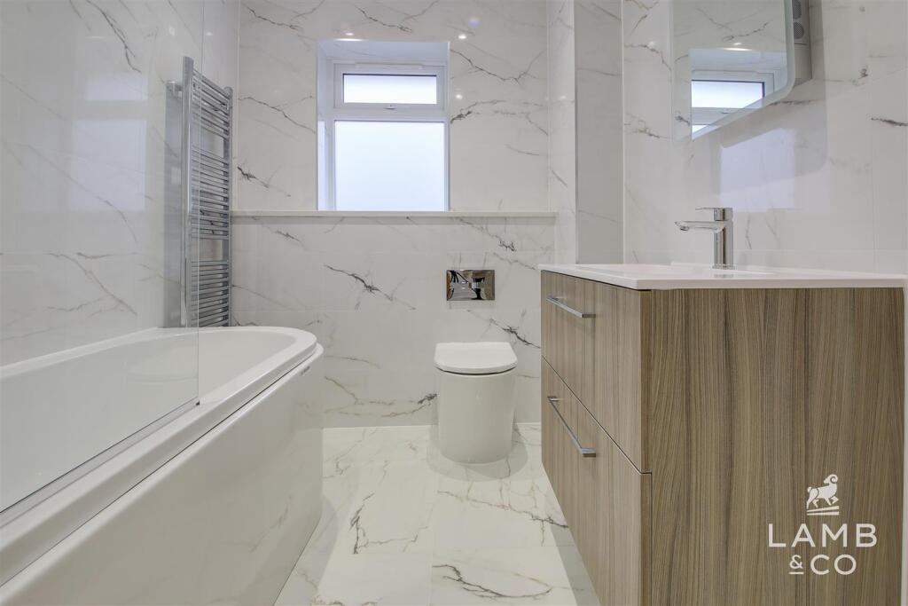 Additional property image - The Meadows, Little Clacton