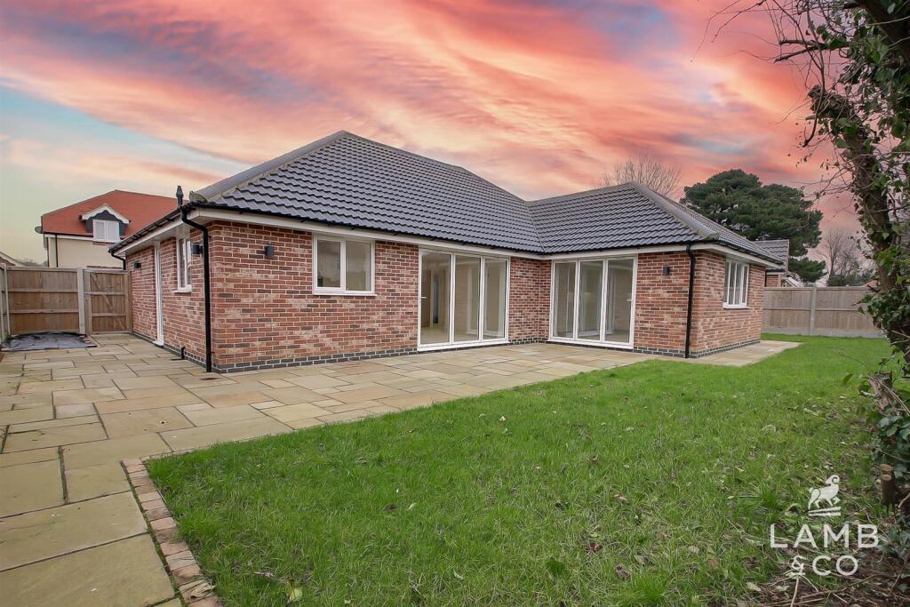 Additional property image - The Meadows, Little Clacton