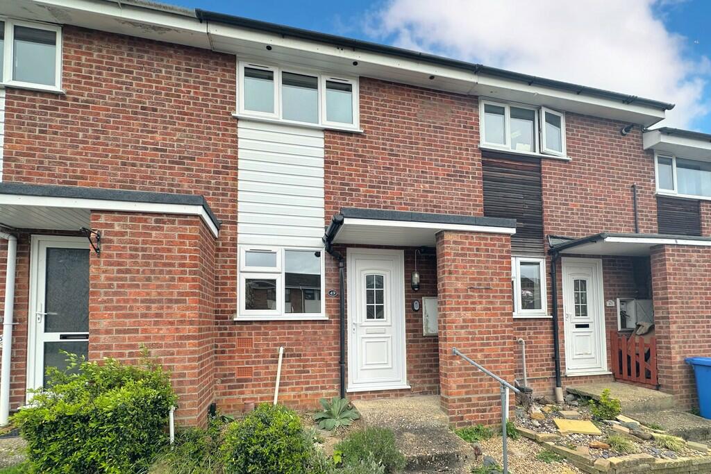 2 bedroom terraced house for sale in Kempson Drive, Great Cornard, CO10