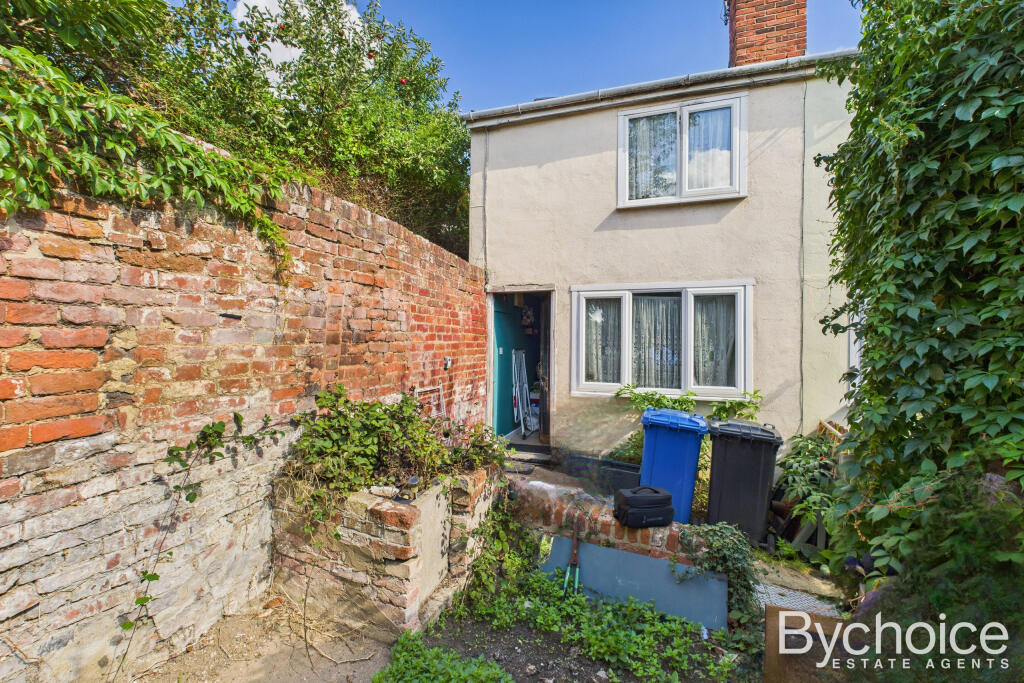 Main image of property: Medcalfe Terrace, East Street, Sudbury, Suffolk