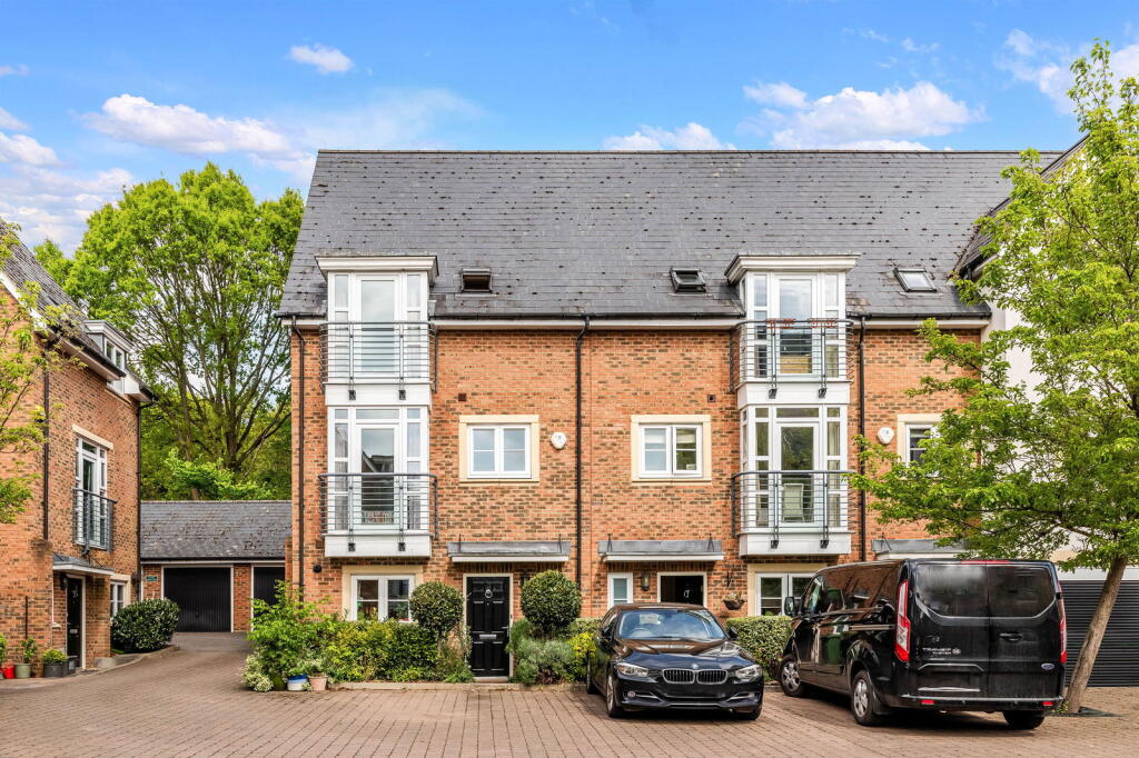 Main image of property: Caberfeigh Close, Redhill, RH1 6BF