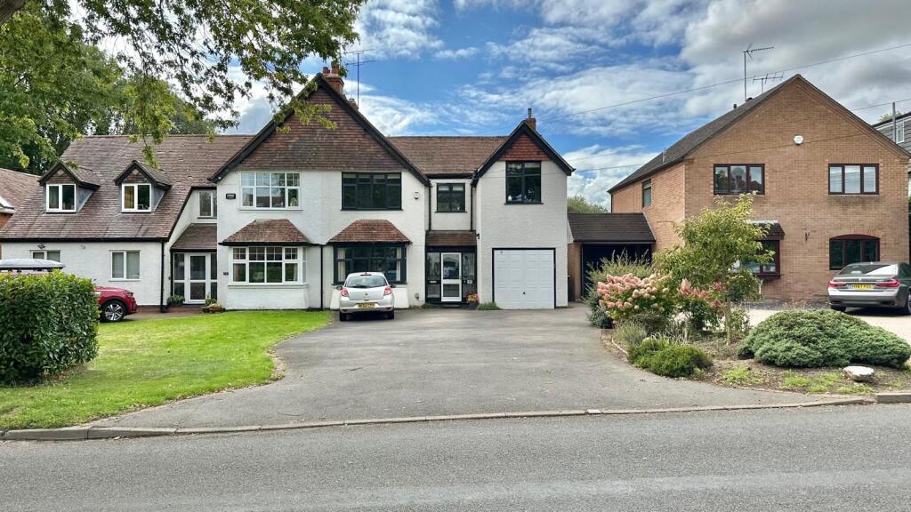 Main image of property: Cannon Hill Road, Coventry, CV4 7AZ