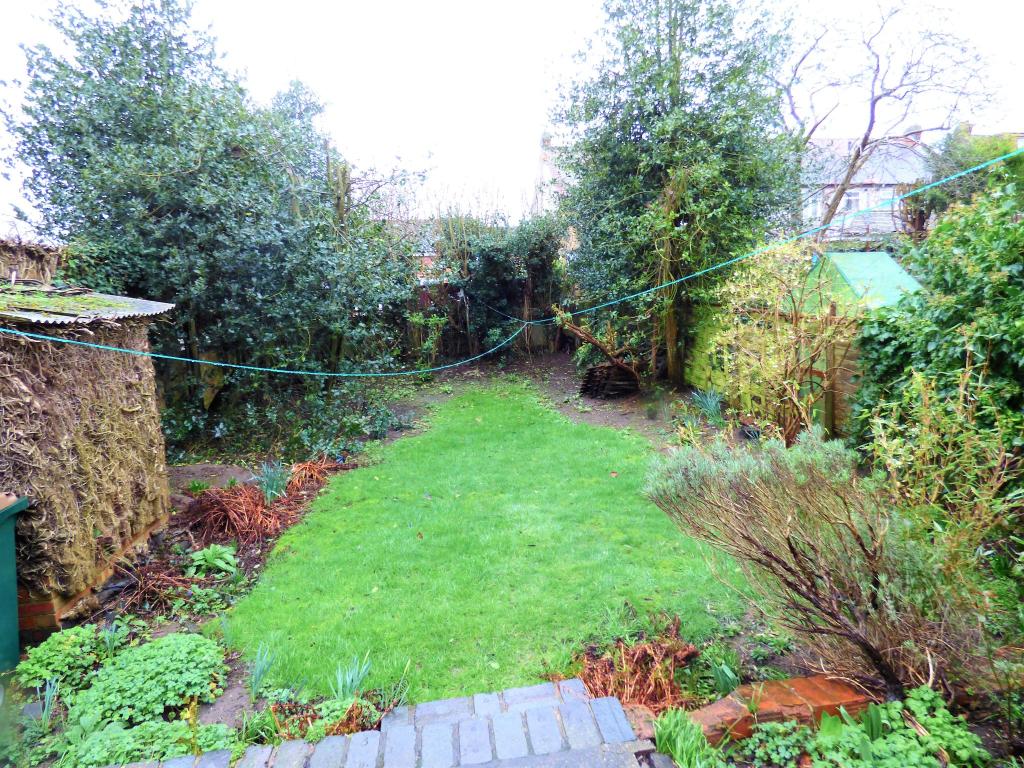 3 bedroom semidetached house for sale in The Park Paling, Cheylesmore