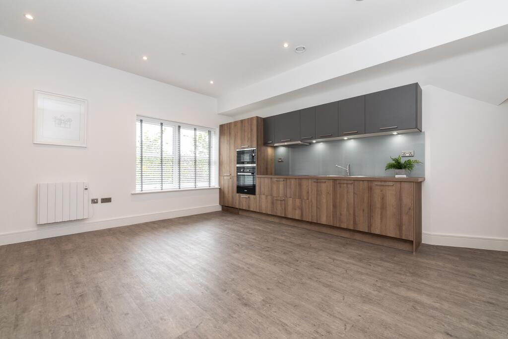 Main image of property: 27 Cloth Halls, Spinning Acres Lane, Headingley, Leeds, LS6 4FF