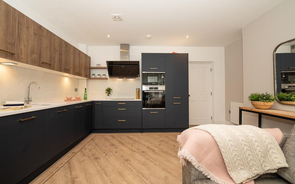 Main image of property: Apt 3 - Burton Lea, 19 Burton Crescent, Headingley, Leeds, LS6 4FH