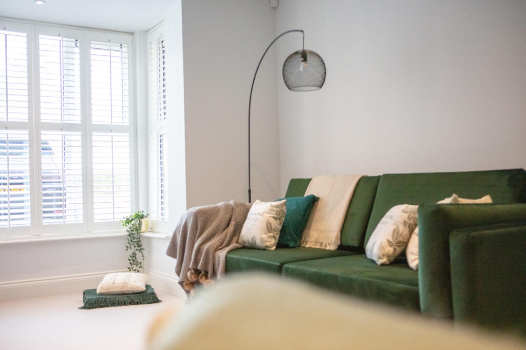 Main image of property: 9 Tetley Gate, Headingley, Leeds, LS6 4FE