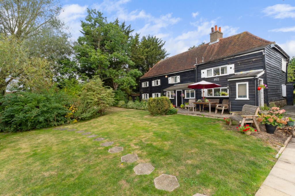 Additional property image - Rye Hill, Harlow, Essex, CM18