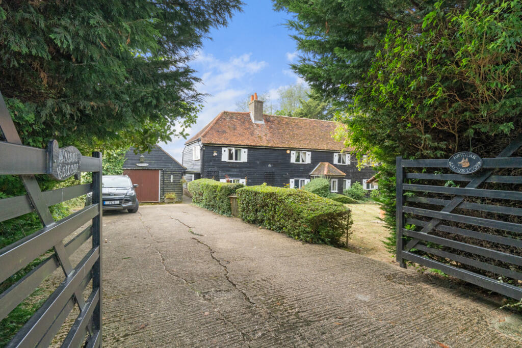 Additional property image - Rye Hill, Harlow, Essex, CM18