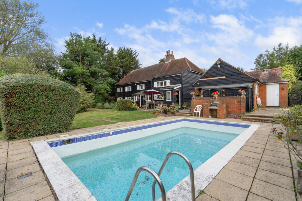 Additional property image - Rye Hill, Harlow, Essex, CM18