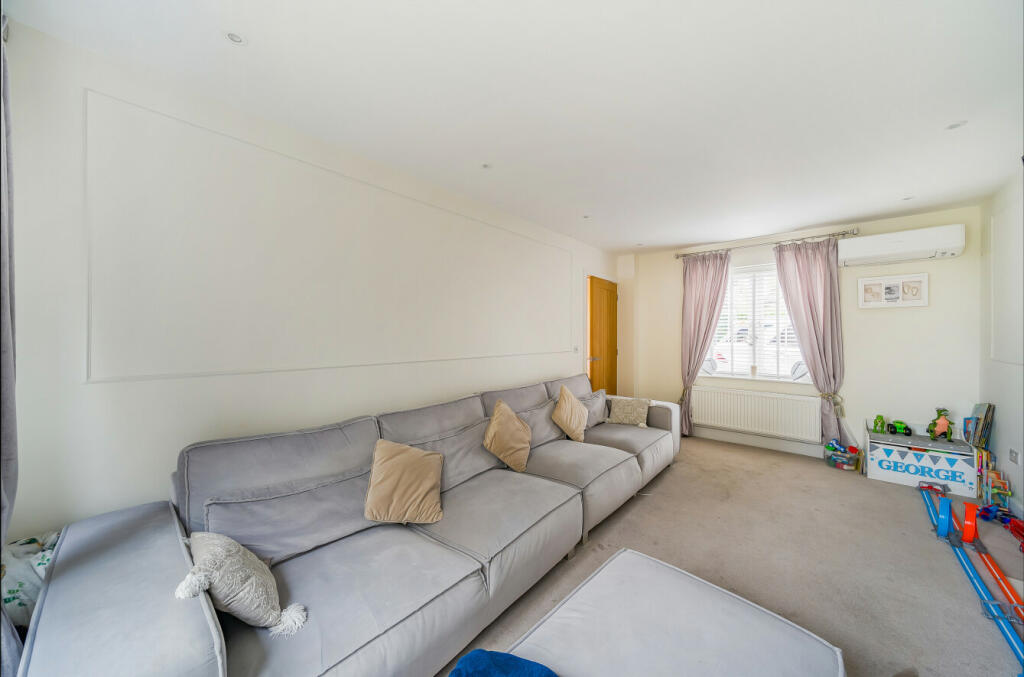 Additional property image - Rainbow Road, Matching Tye, Harlow, Essex, CM17