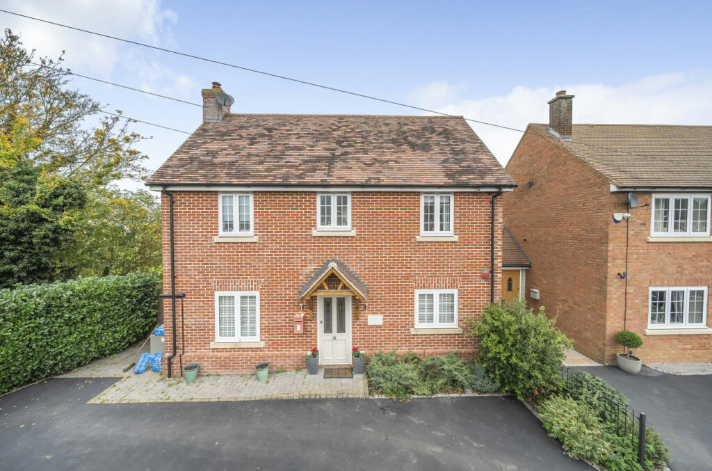 Additional property image - Rainbow Road, Matching Tye, Harlow, Essex, CM17