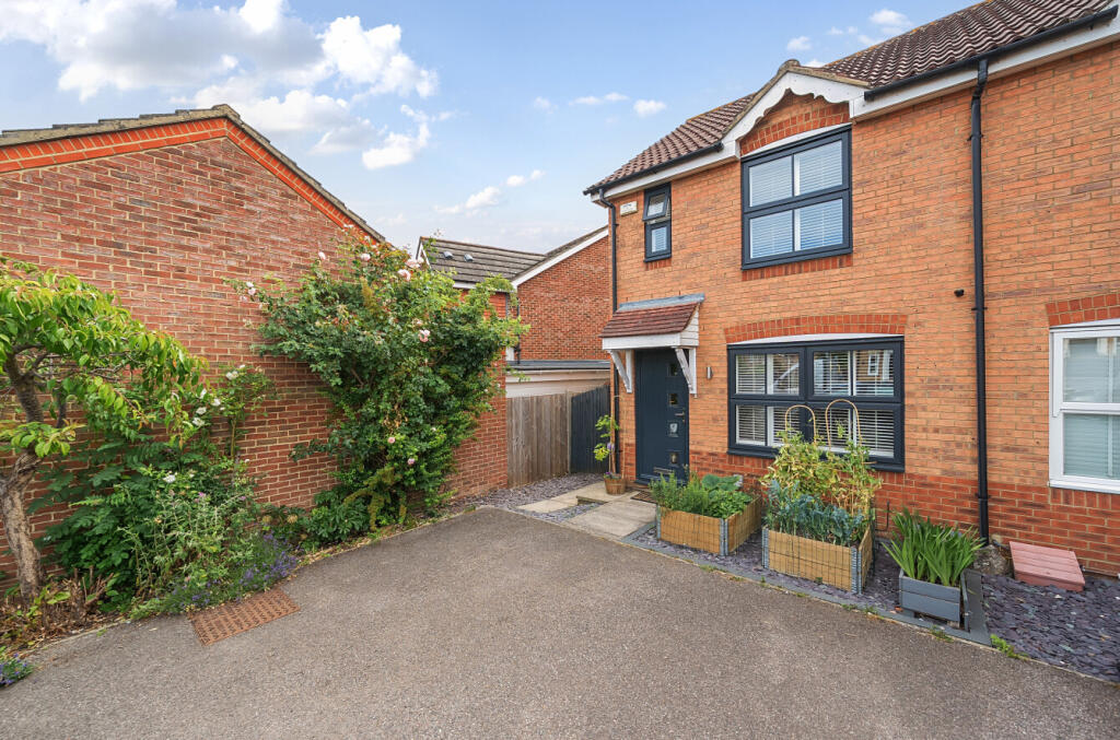 Main image of property: Doulton Close, Harlow, Essex, CM17