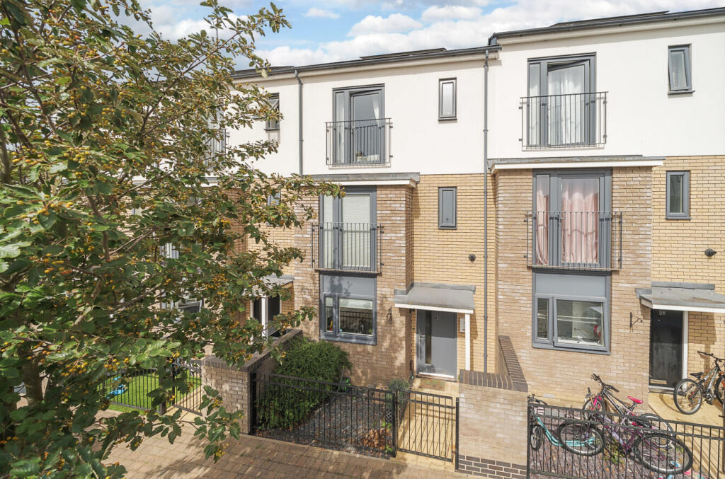 Main image of property: Vince Dunn Mews, Harlow, Essex, CM17
