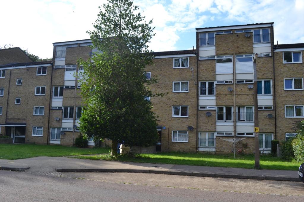 2 bedroom apartment for sale in Morley Grove, Harlow, Essex, CM20