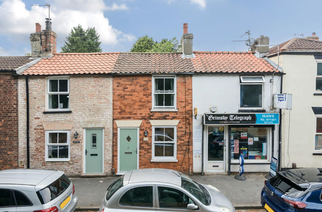 2 bedroom terraced house for sale in High Street, Laceby, Grimsby, Lincolnshire, DN37