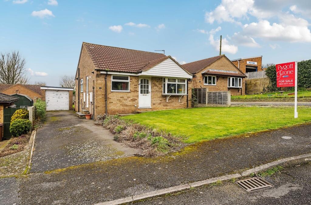 2 bedroom detached bungalow for sale in Park Hill, Kirton Lindsey