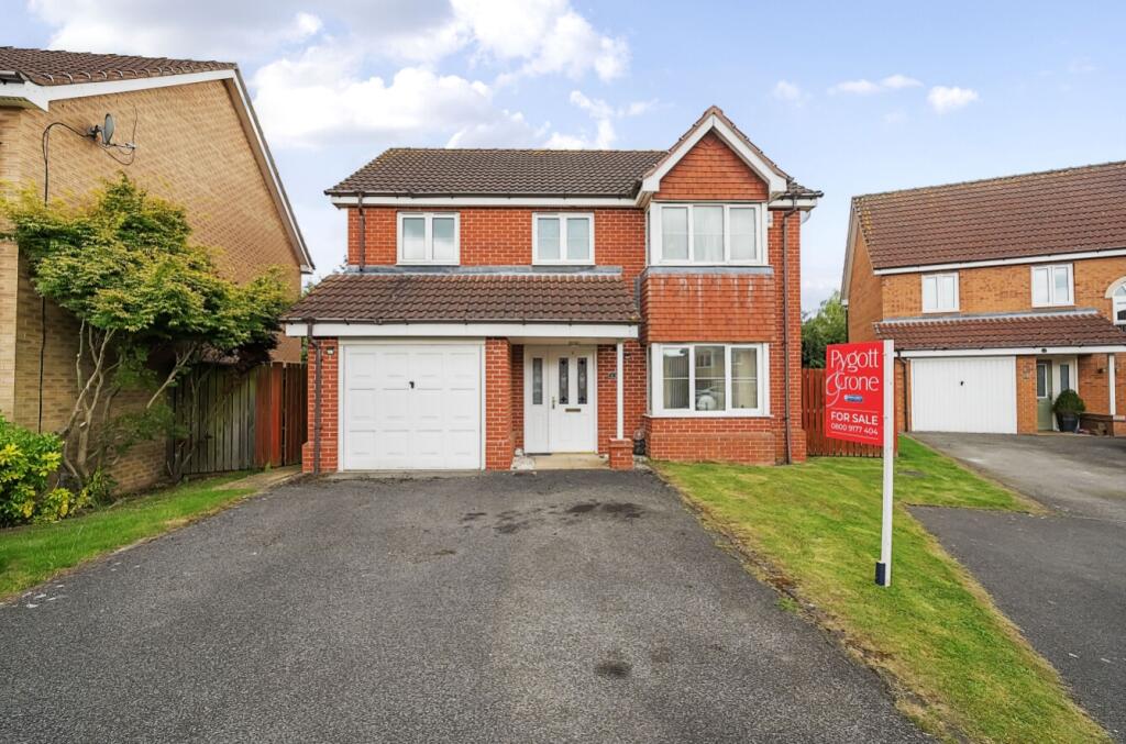 4 bedroom detached house for sale in Lauridson Close, Laceby, Grimsby
