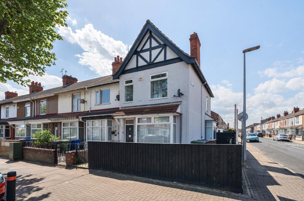 4 bedroom end of terrace house