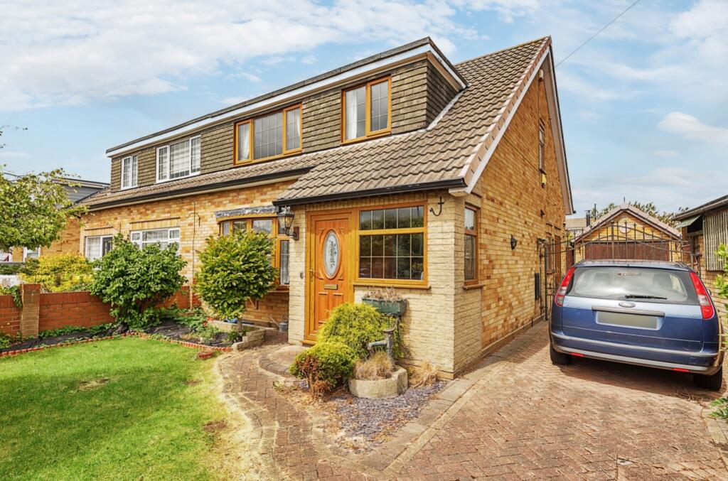 Main image of property: Highthorpe Crescent, Cleethorpes, Lincolnshire, DN35