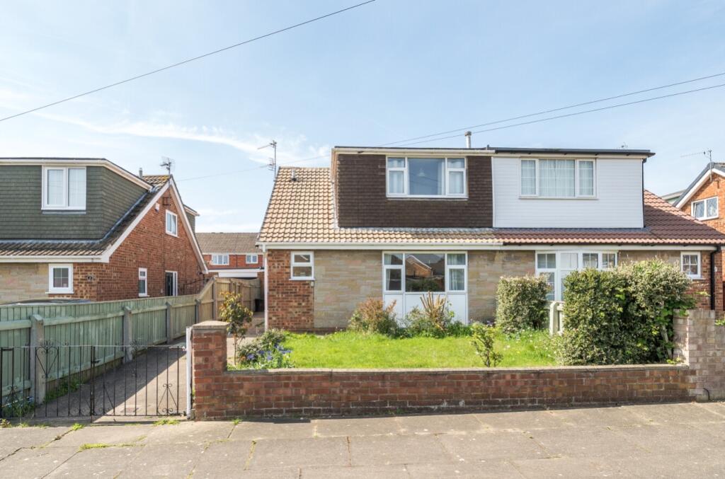 Main image of property: 3 Grayling Close, Grimsby
