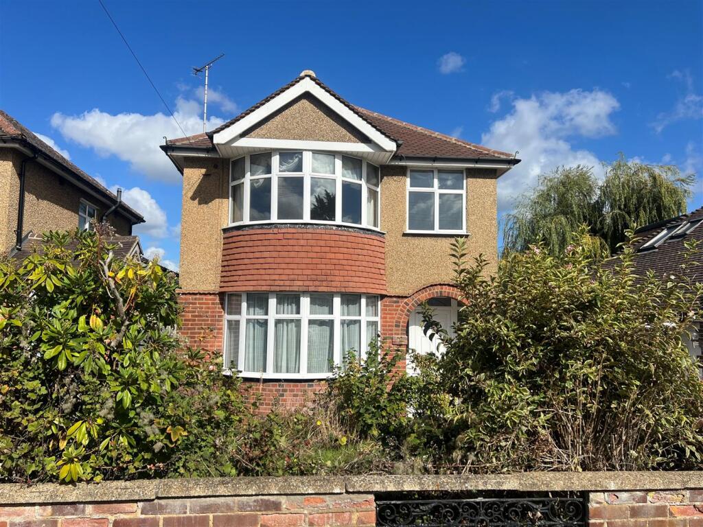 Main image of property: Richmond Way, Croxley Green, Rickmansworth