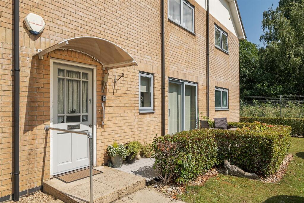 Main image of property: Southam Mews, Croxley Green