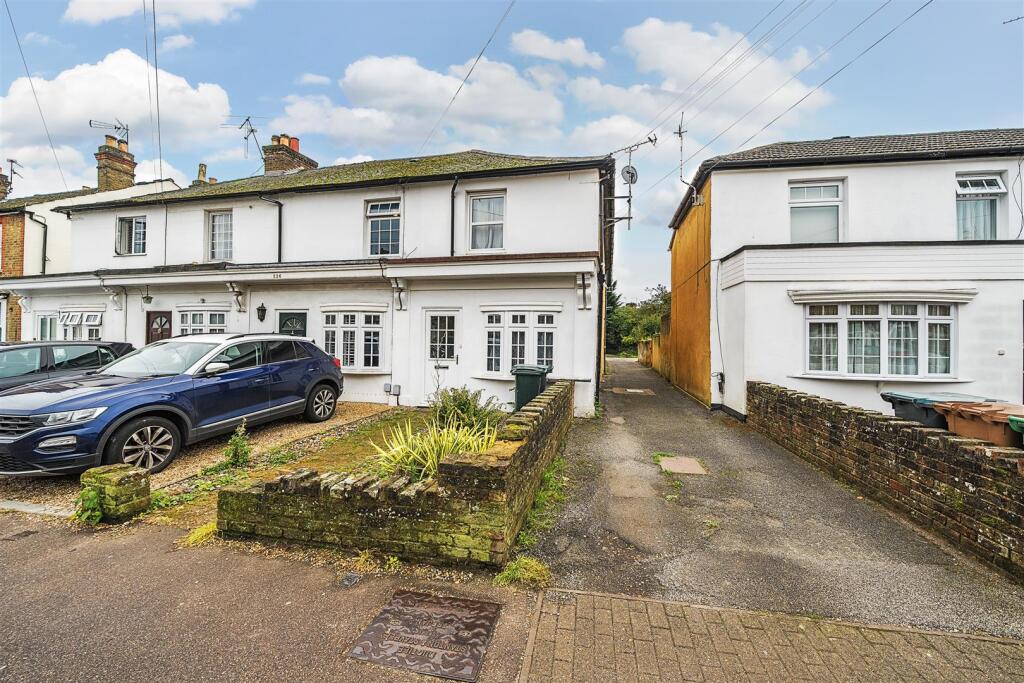 Main image of property: New Road, Croxley Green, Rickmansworth, Hertfordshire
