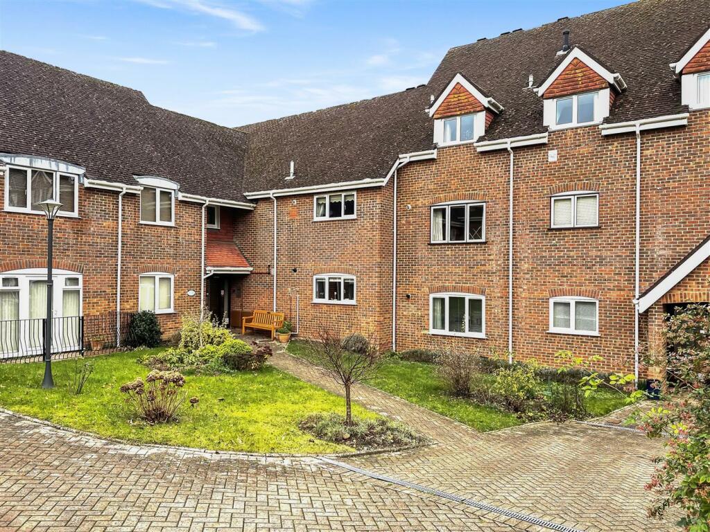 1 bedroom apartment for sale in 80 Harnham Road, Salisbury, SP2