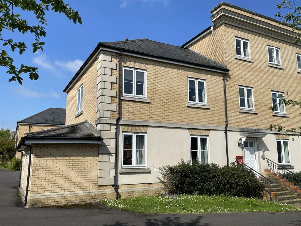 1 bedroom apartment for sale in The Crescent, Harnham, Salisbury, SP2
