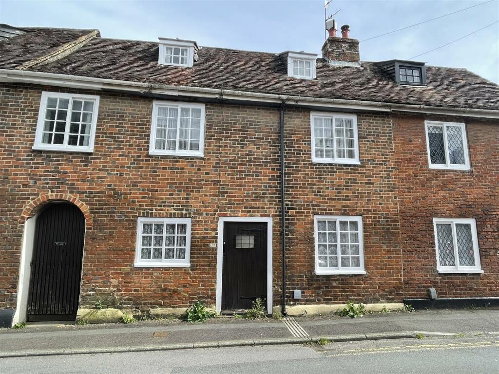 3 bedroom terraced house for sale in Love Lane, Salisbury, SP1