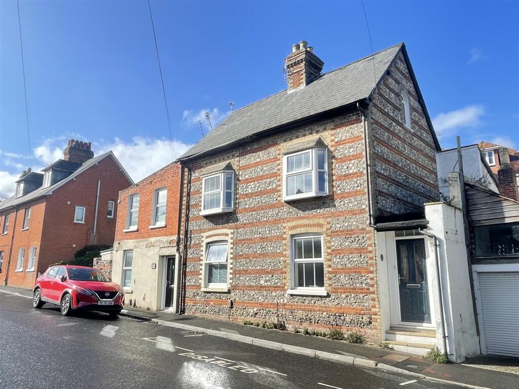 Main image of property: Shaftesbury Road, Wilton
