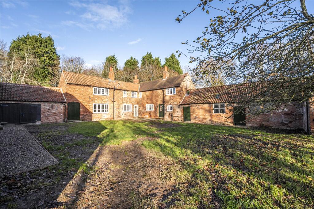 Main image of property: New Radley Farmhouse, Oxton Road, Southwell, Nottinghamshire, NG25