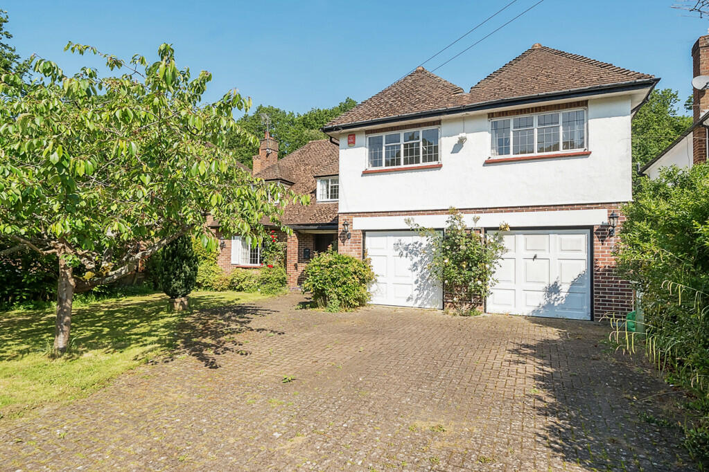 5 bedroom detached house for sale in Broadwood Avenue, Ruislip