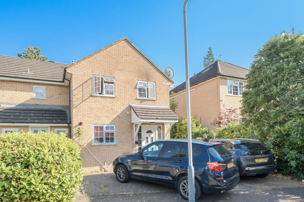 Main image of property: Monarchs Way, Ruislip